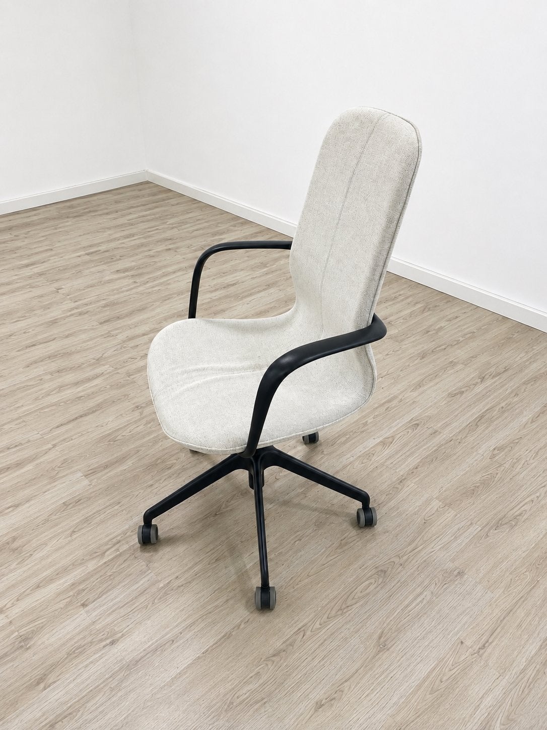 IKEA LÅNGFJÄLL bureaustoel hoge rugleuning + armleuningen, Ophalen, Nieuw