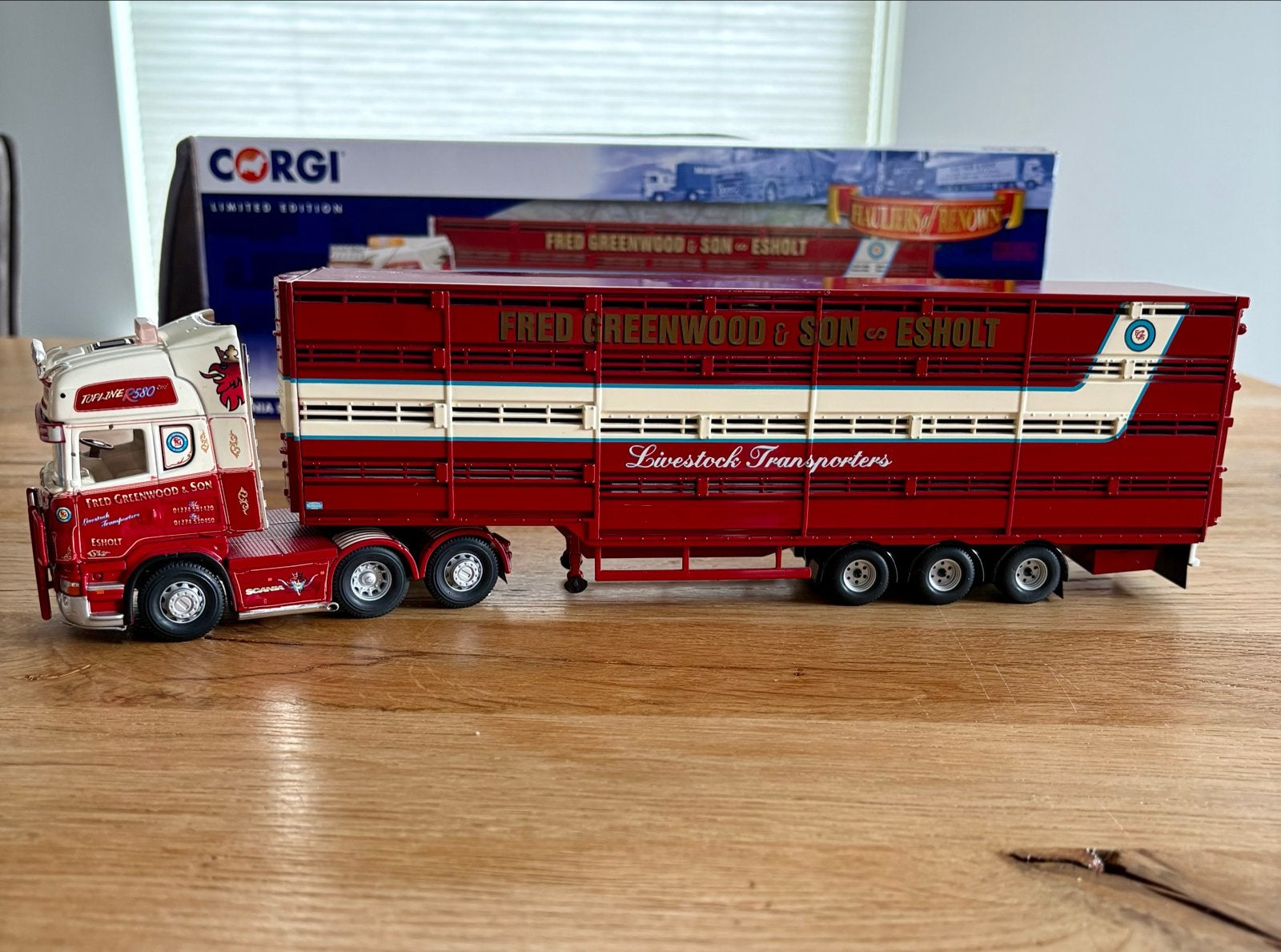 Corgi Scania R-Series 'Fred Greenwood & Son’ Veetransport, Ophalen of Verzenden, Nieuw, Bus of Vrachtwagen, Corgi