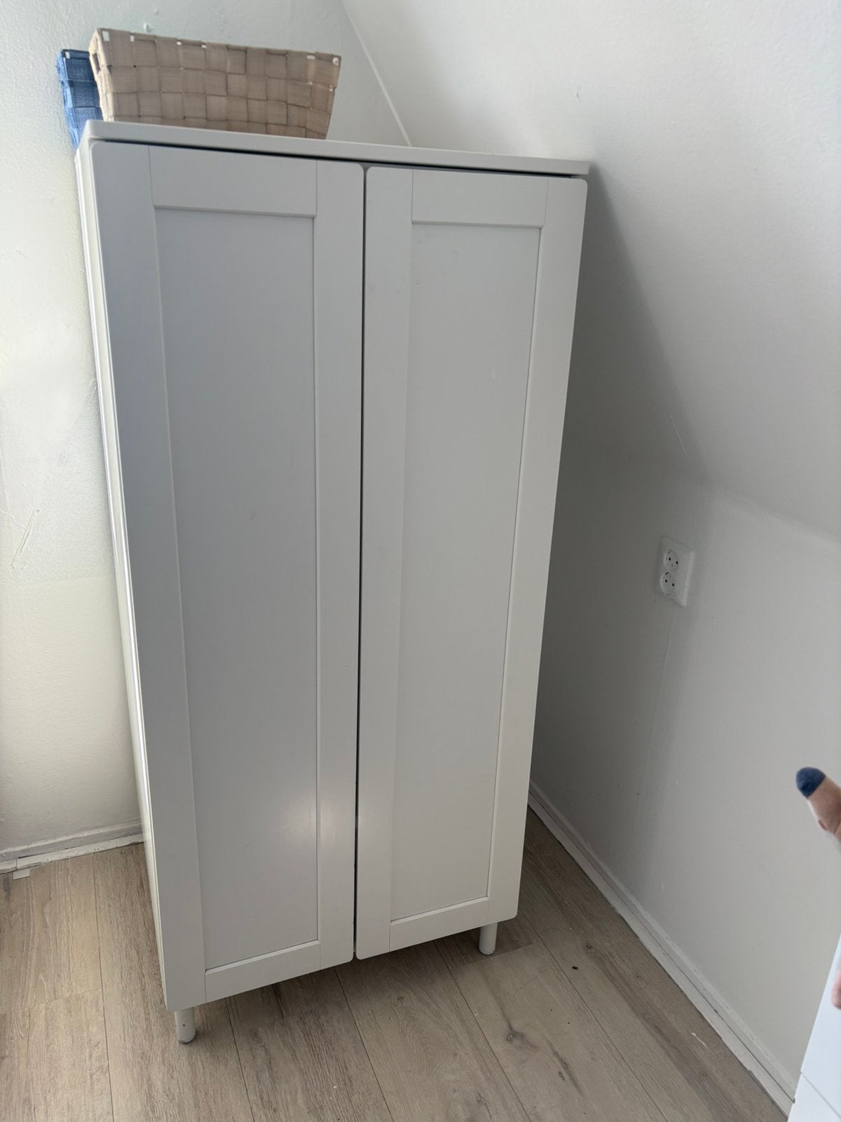 Kledingkast wit baby/peuter, Kinderen en Baby's, Kinderkamer | Complete kinderkamers, Ophalen, Zo goed als nieuw, Jongetje of Meisje