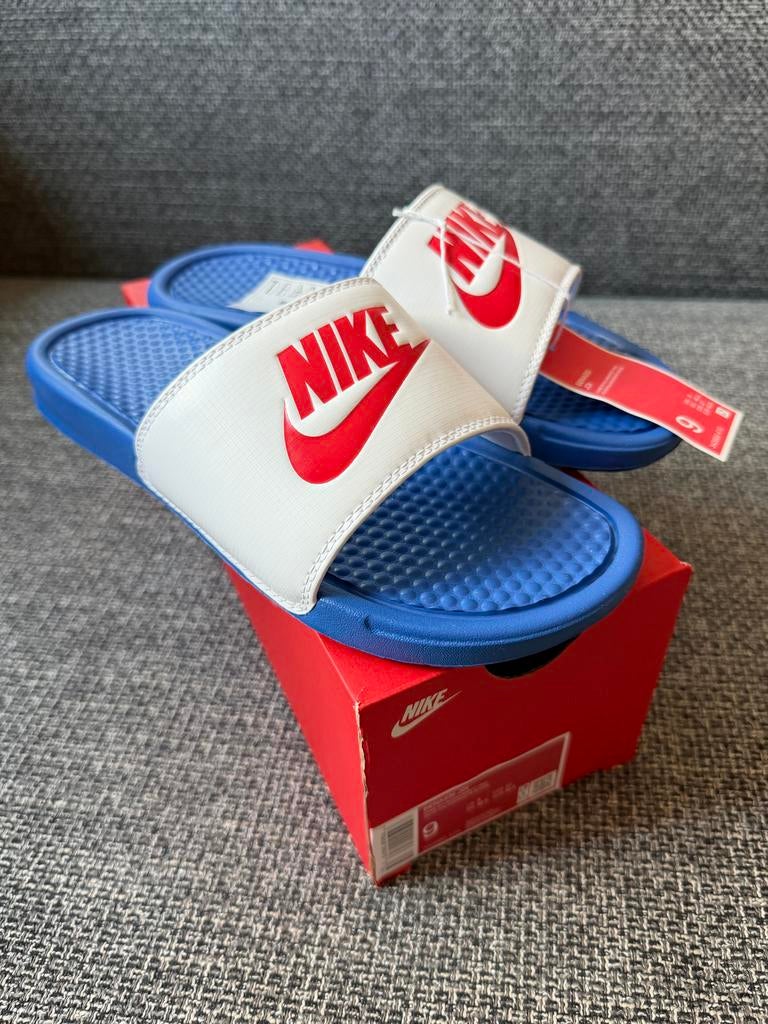 Nike Benassi JDI Slippers - Maat 42.5 - Nieuw in doos, Slippers, Blauw, Nieuw, Ophalen of Verzenden