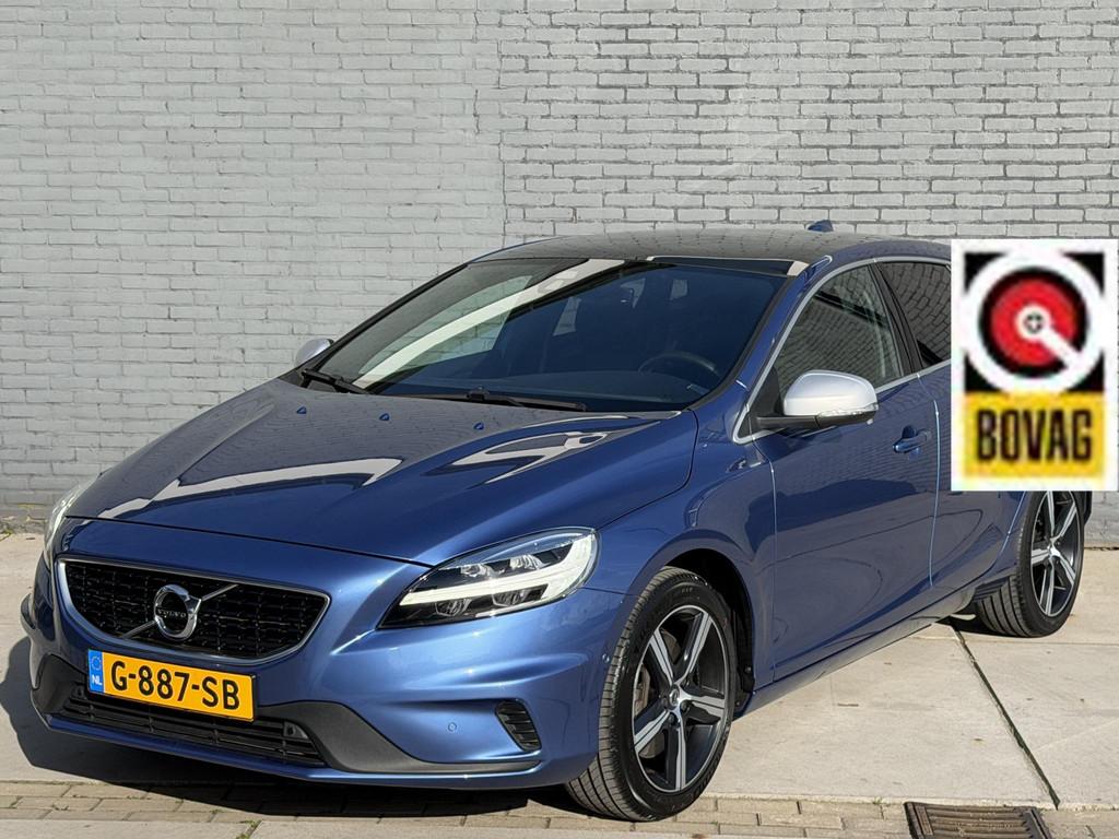 Volvo V40 1.5 T3 POLAR+ SPORT | R-DESIGN | PANO | STOELVERW., Auto's, Euro 6, 4 cilinders, Blauw, Origineel Nederlands