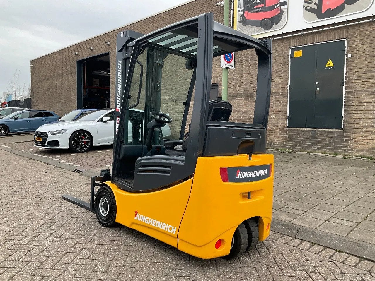 Jungheinrich EFG216K 1600KG 5.00METER HEFTRUCK (bj 2011)