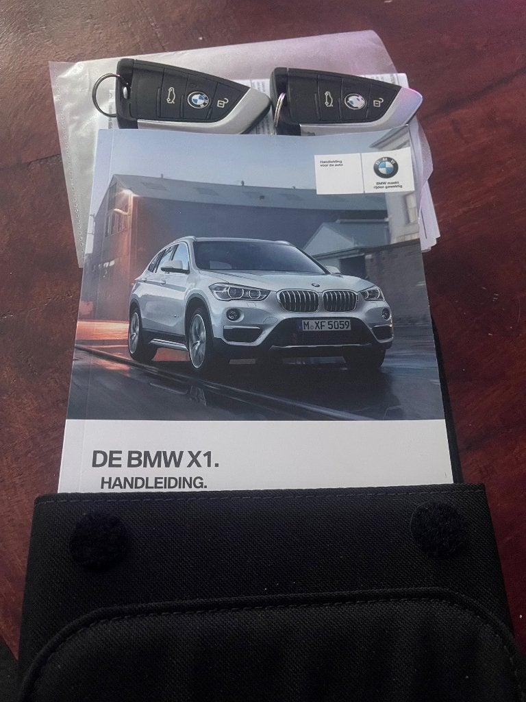 Foto 9 van BMW X1 Sdrive18d High Executive Aut 2017 Zwart