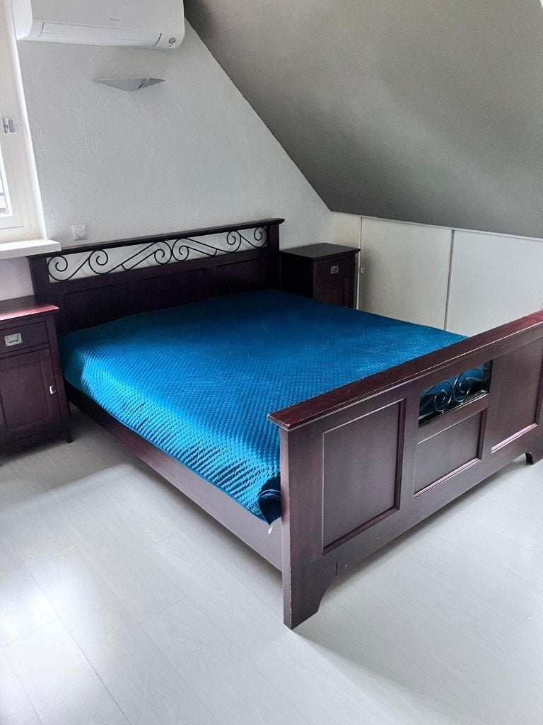 Massief houten tweepersoonsbed inclusief 2 nachtkastjes, Huis en Inrichting, Ophalen, Gebruikt, Bruin, Tweepersoons