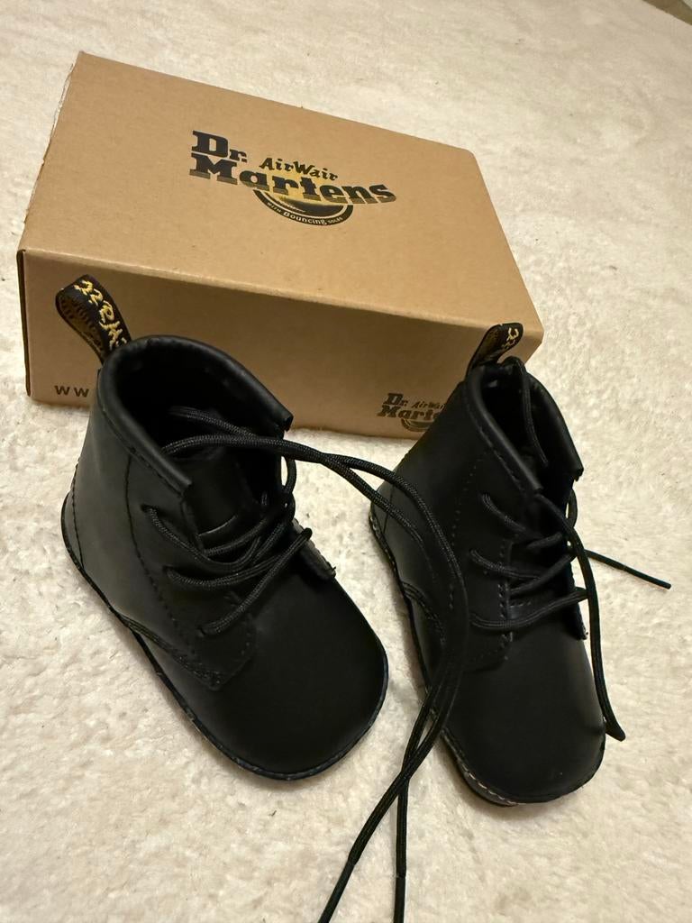 Dr martens baby maat 18, Schoentjes, Jongetje of Meisje, Ophalen of Verzenden, Zo goed als nieuw