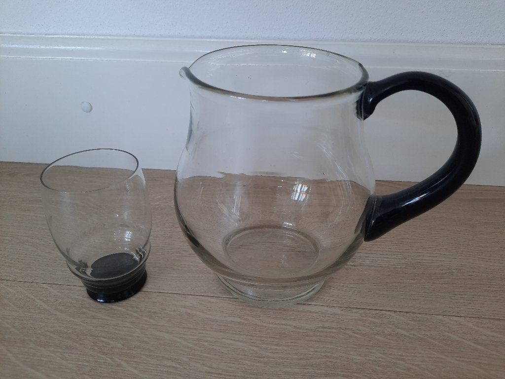 Oude glazen waterkaraf met glas, Ophalen of Verzenden