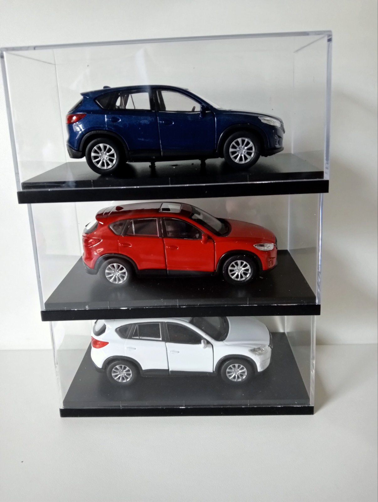Mazda CX-5 modelauto's in displaycase uit de vitrine nieuw., Ophalen of Verzenden, Nieuw, Auto, Overige merken