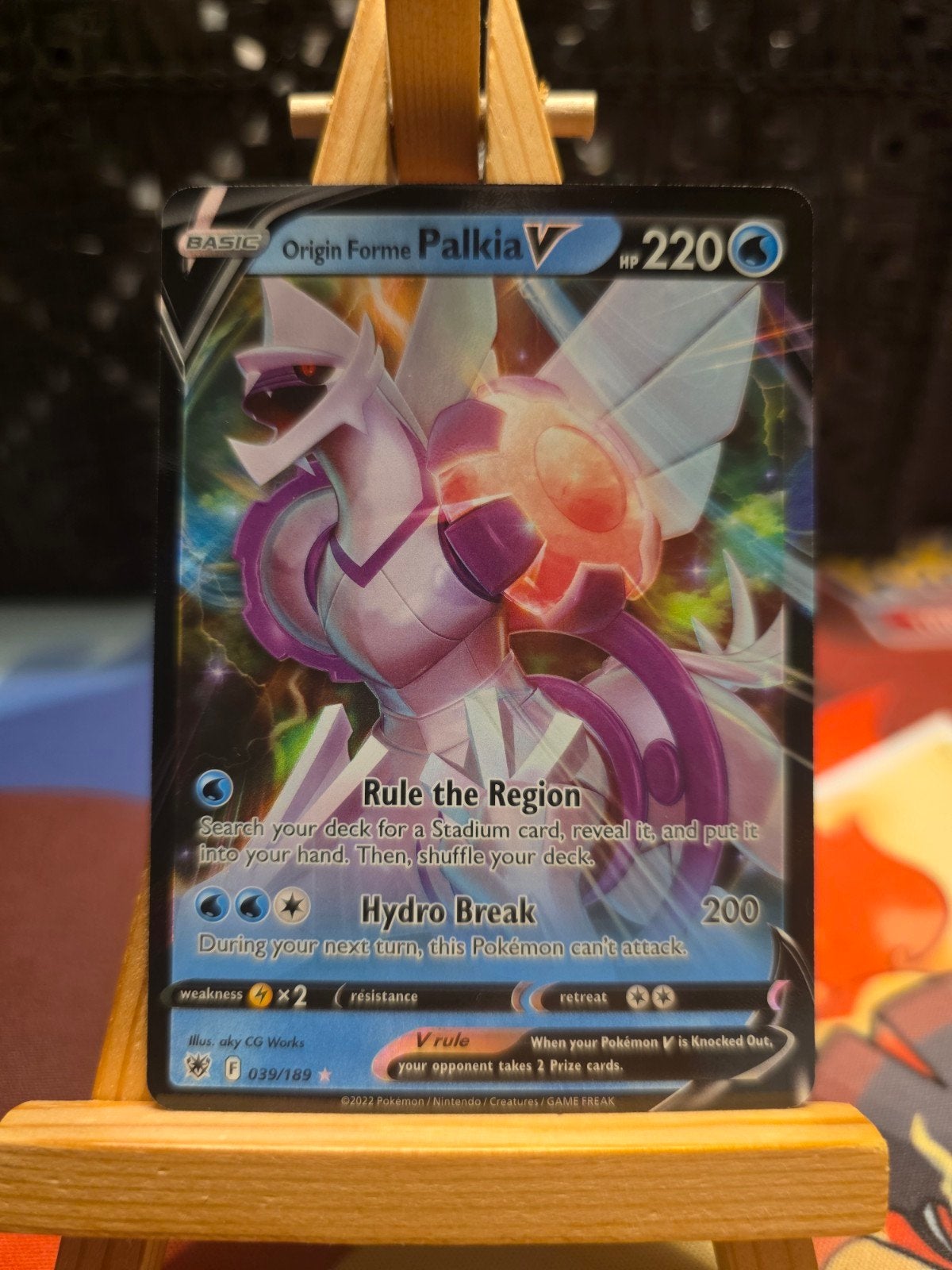 Pokemon Astral Radiance Origin Forme Palkia V 039/189, Ophalen of Verzenden, Zo goed als nieuw, Losse kaart, Foil