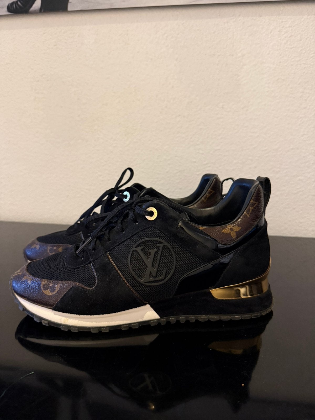 Louis Vuitton Run Away Sneakers, Zwart, Ophalen of Verzenden, Sneakers of Gympen, Gedragen