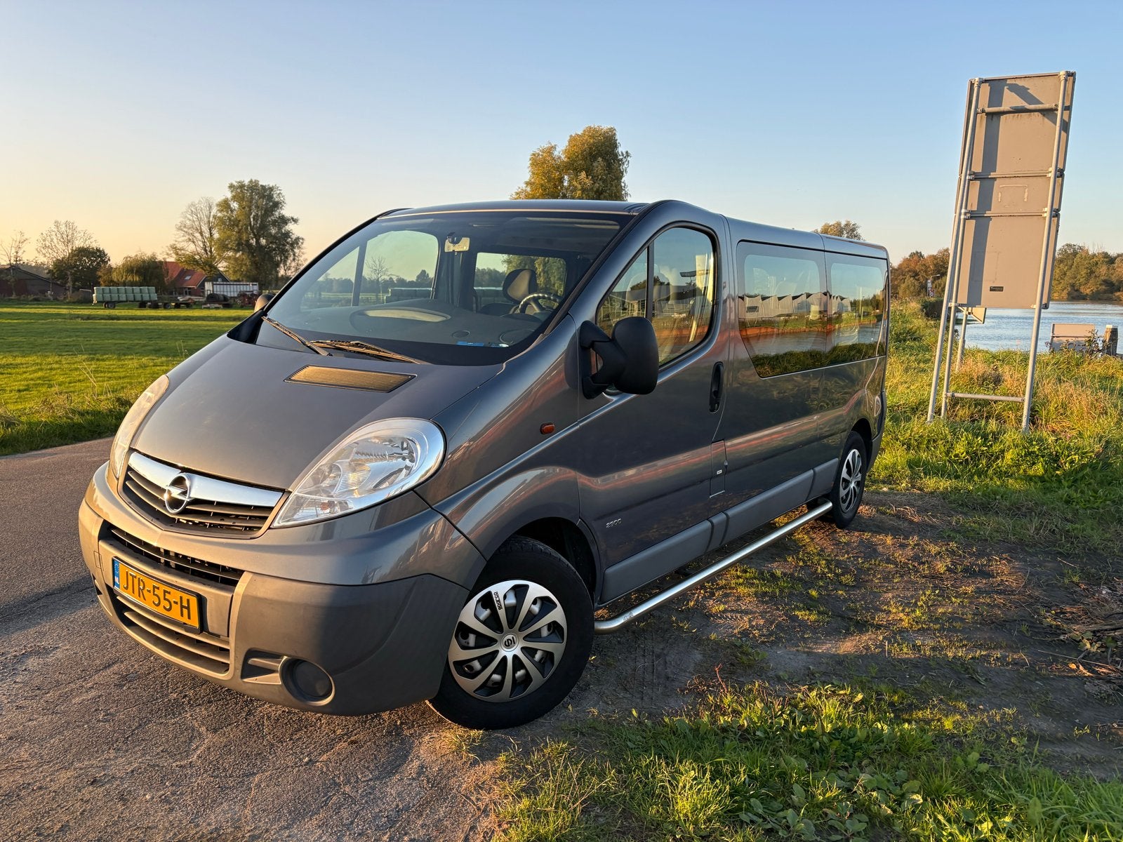 Opel Vivaro 2.0 Cdti, CarPlay, 87.000 km, 8 zitplaats, Auto's, Voorwielaandrijving, Euro 5, 8 stoelen, 2000 kg
