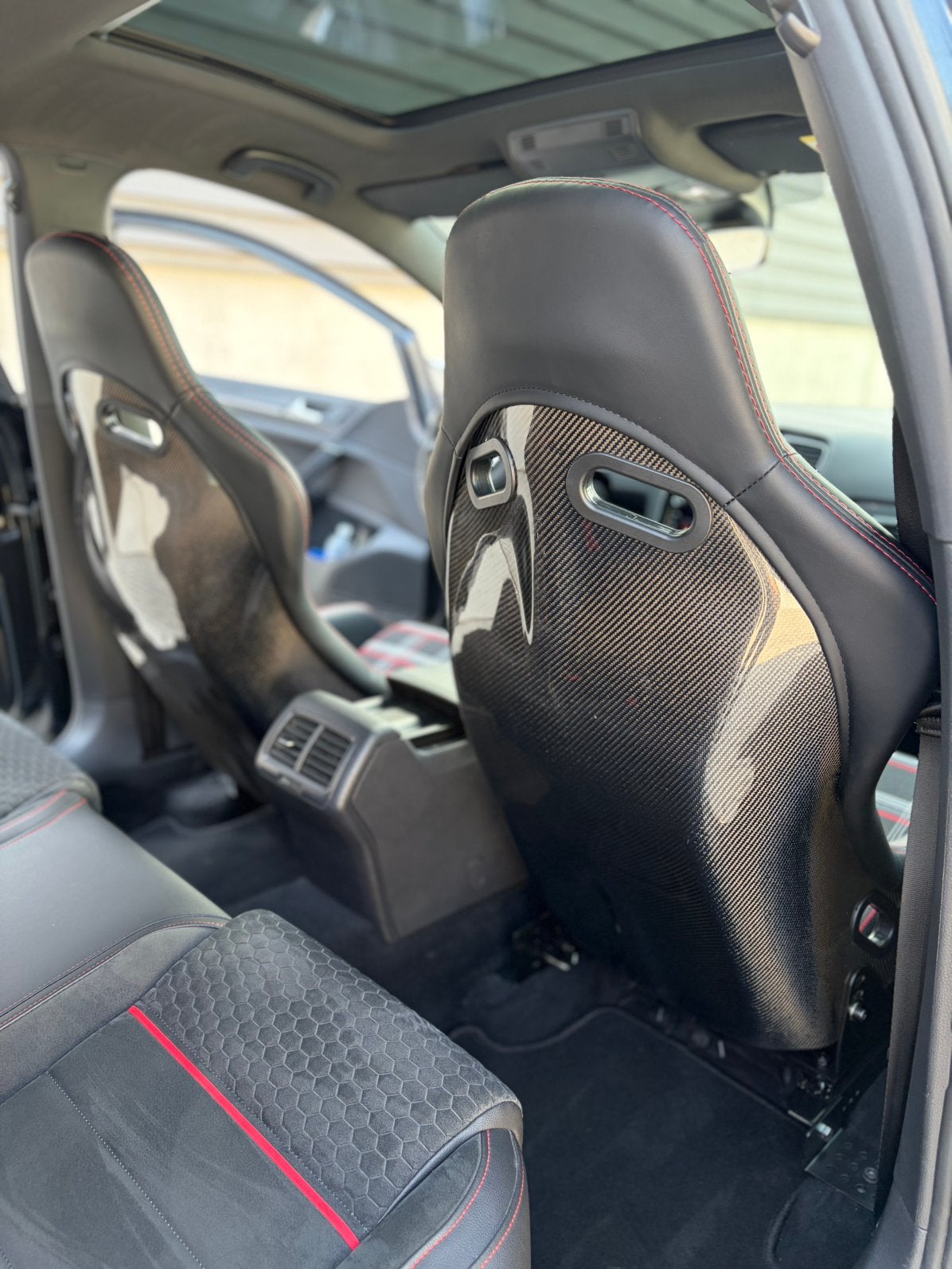 GTI look carbon bucketseats met sliders en floormounts, Ophalen