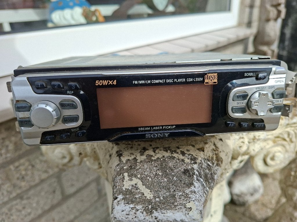 autoradio cd speler sony met tulp aansluiting, Ophalen of Verzenden