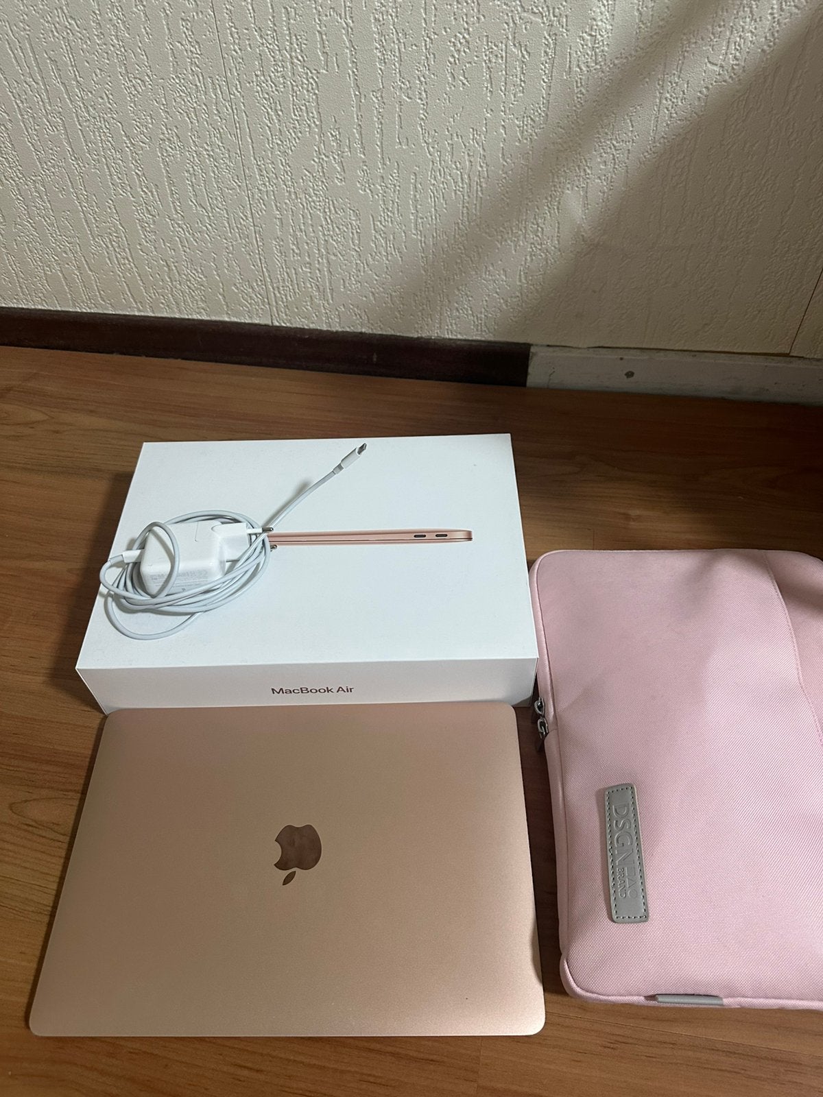 MacBook Air 13 inch (2020), Qwerty, 13 inch, Ophalen of Verzenden, Zo goed als nieuw