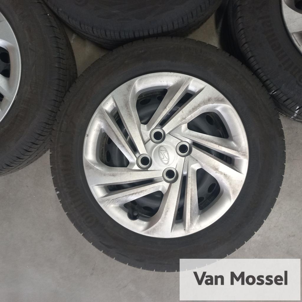 Hyundai I10 Continental EcoContact 6 175/65/R14 86T, Auto-onderdelen, Banden en Velgen, 14 inch, Gebruikt, -, 175 mm