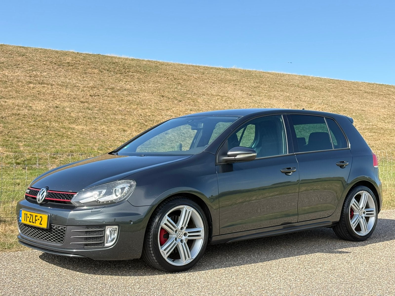 Volkswagen Golf VI 2.0 GTI 2013 Grijs | Xenon | Dynaudio!!, Voorwielaandrijving, Euro 5, Stof, Zwart