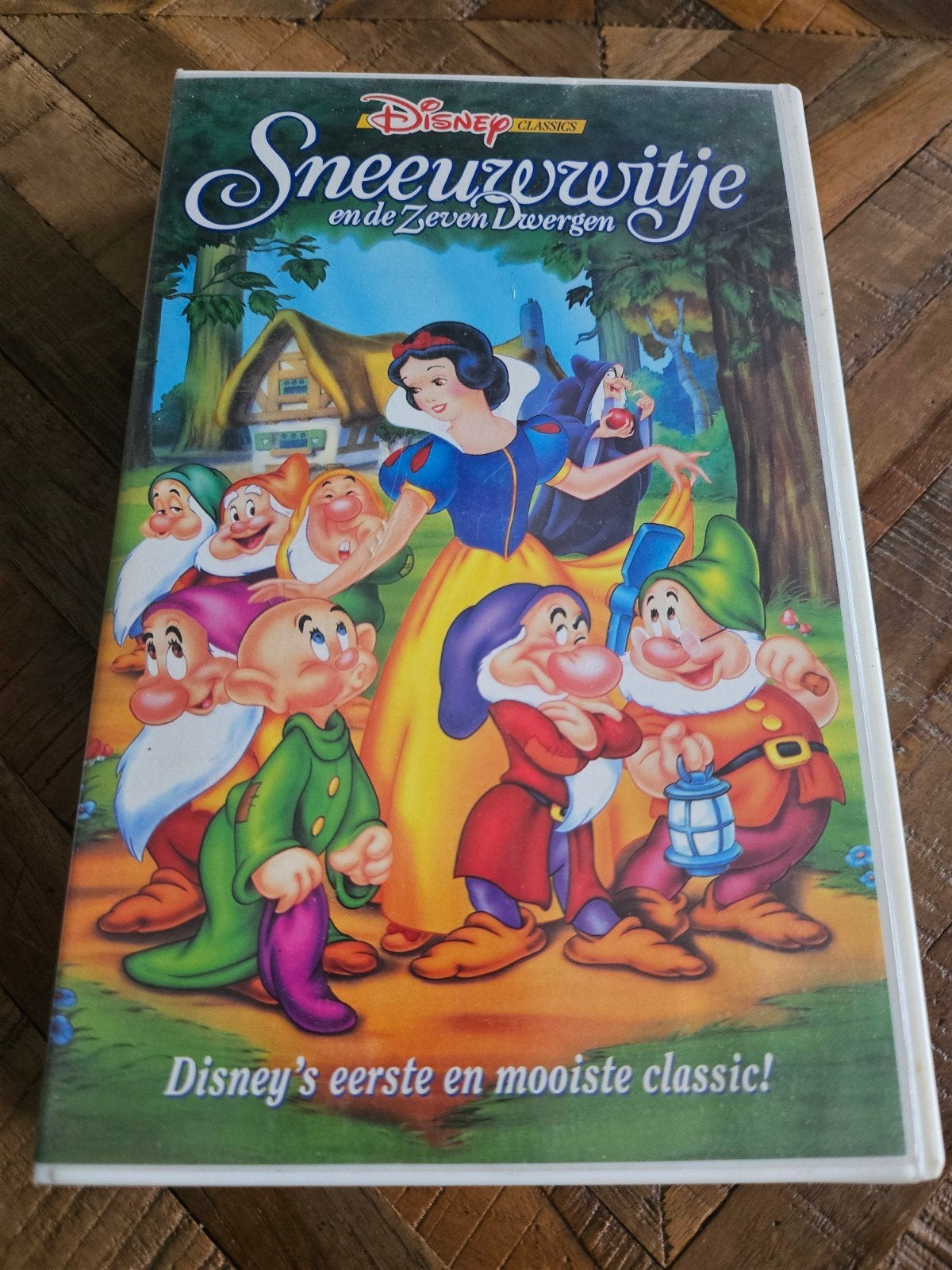 Disney Classics: Sneeuwwitje en de Zeven Dwergen VHS, Nederlands ondertiteld, Gebruikt, Alle leeftijden, Kinderfilm