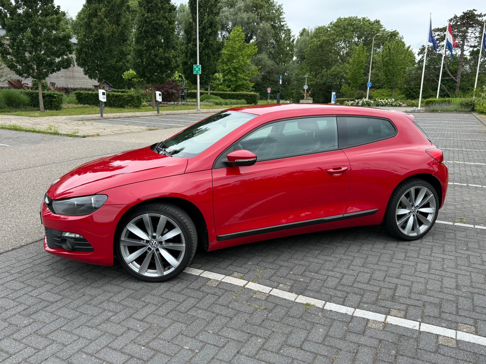 Volkswagen Scirocco 1.4 TSI 90KW/122pk Highline+ Rood, Auto's, Volkswagen, Voorwielaandrijving, Zwart, 4 cilinders, 4 stoelen