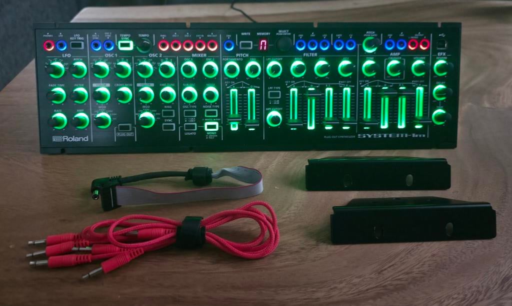 Roland System 1M, Ophalen of Verzenden, Zo goed als nieuw, Overige aantallen, Roland