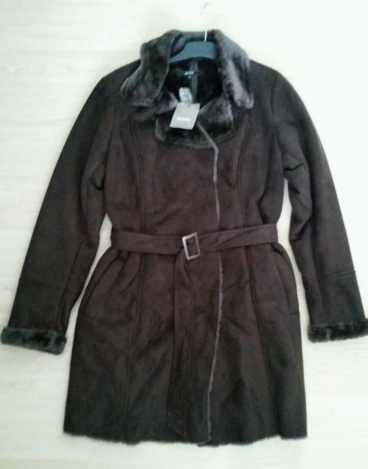 Promiss suède-look jas met bontkraag en ceintuur - Maat 40, Maat 38/40 (M), Promiss, Bruin, Nieuw