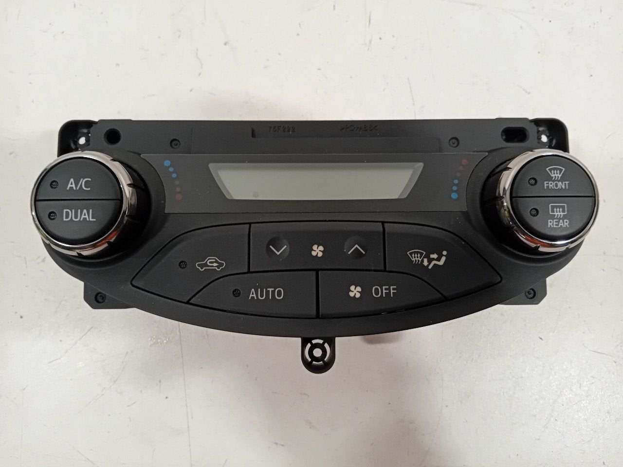 Bedieningspaneel kachel Toyota Yaris, Auto-onderdelen, Onderdelen@venauto.nl, Van der Ven Autorecycling B.V., Gebruikt, Ettenseweg 76, 4706 PB Roosendaal, The Netherlands