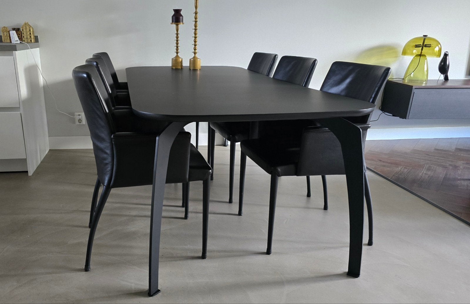 Jori eetkamerstoelen + eettafel - Zwart leer met armleuning, Huis en Inrichting, Ophalen, Gebruikt, Zwart, Vijf, Zes of meer stoelen