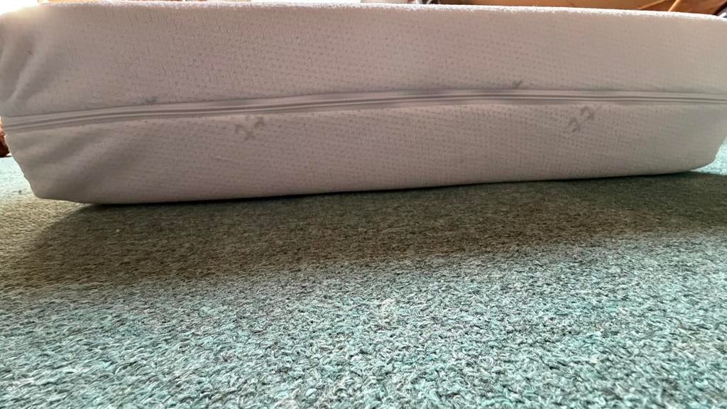 1 persoons Matras ( merk medicott ( kleur Wit), Ophalen, Gebruikt, Matras, 200 cm