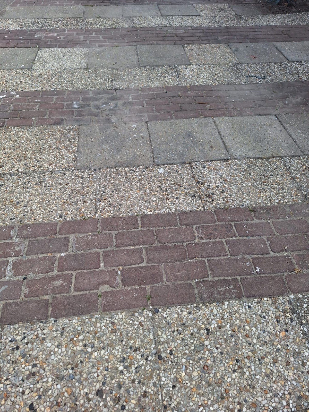 Straatwerk 40 m2 ,betontegels 50 x 50 grindtelegels 40x60, Tuin en Terras, Ophalen of Verzenden, Gebruikt, Beton, Terrastegels