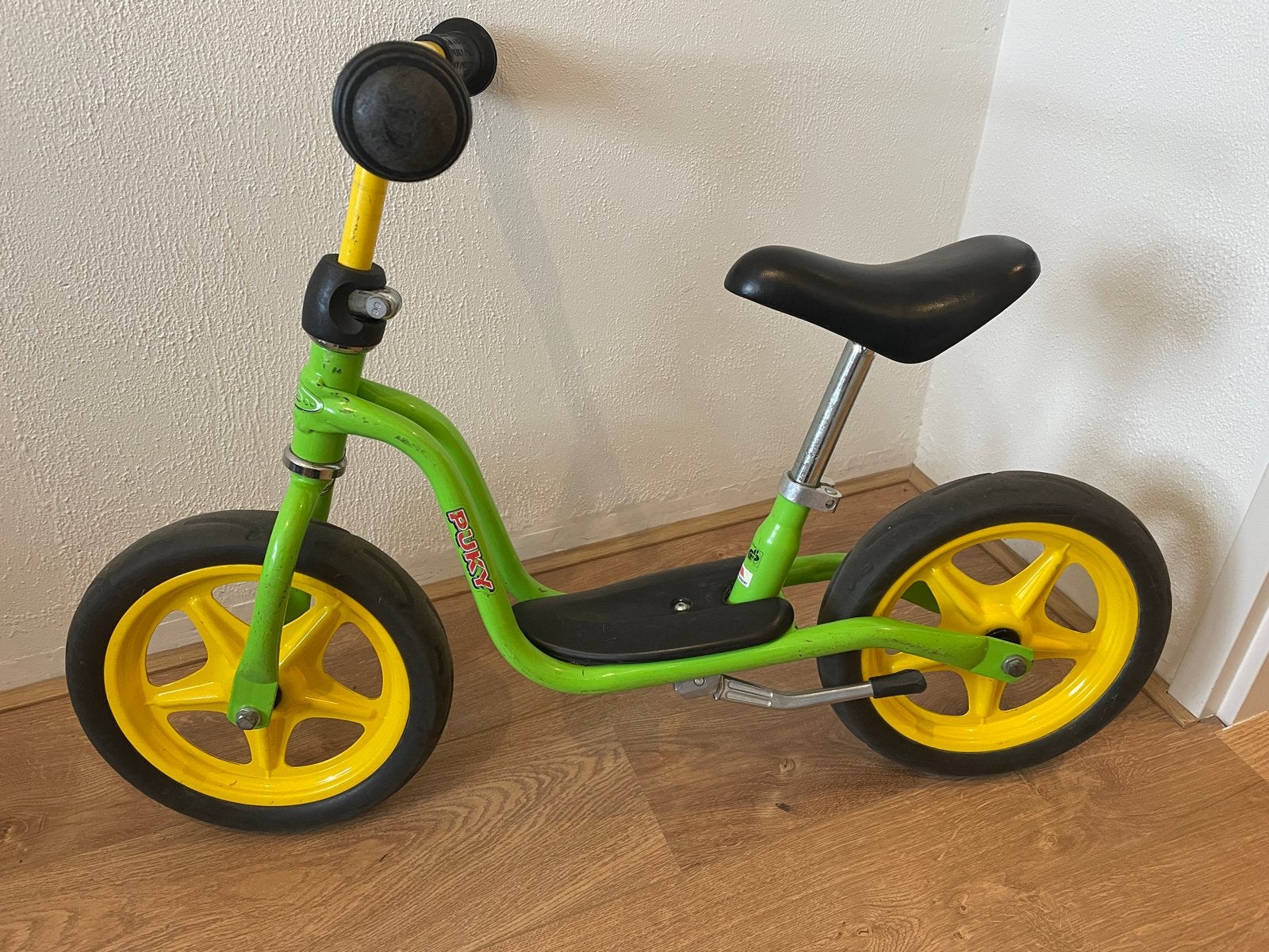 Puky loopfiets groen met gele wielen, Ophalen, Gebruikt, Minder dan 16 inch