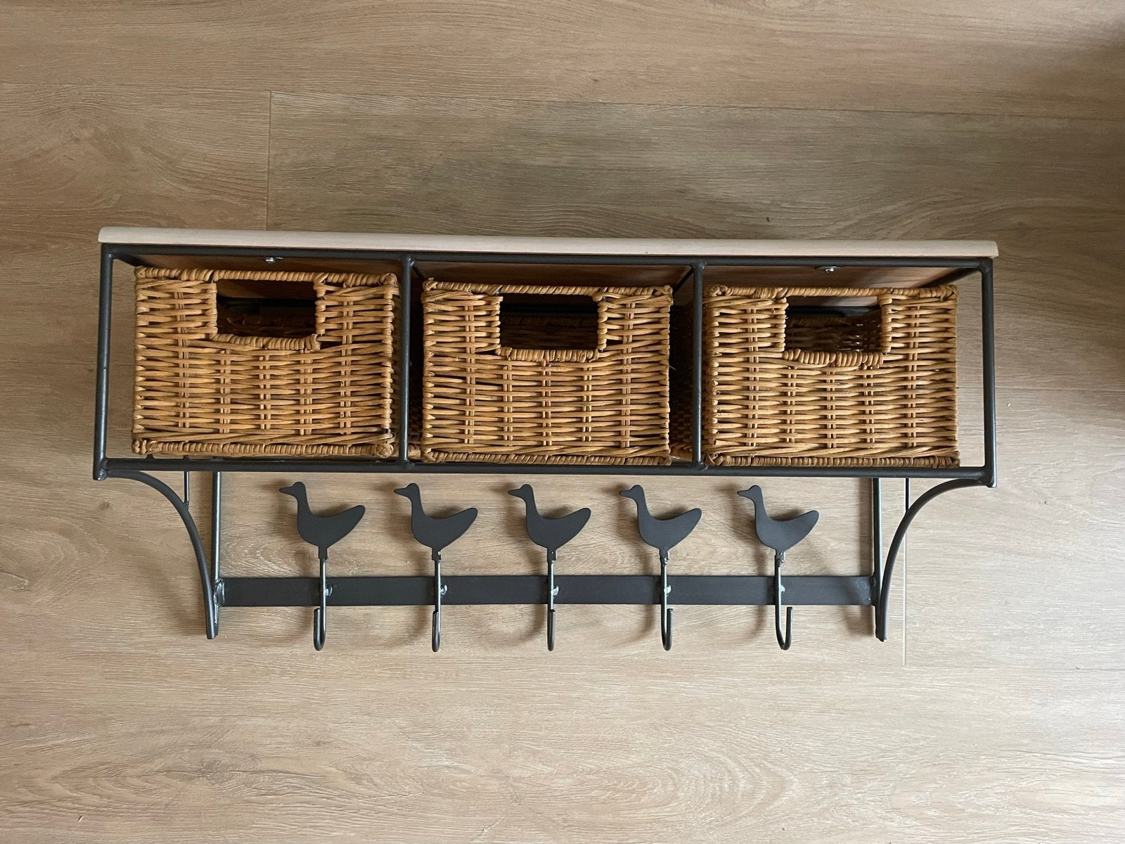 Wandkapstok met mandjes en haken (60x20x31 cm), Gebruikt, Minder dan 100 cm, Metaal, Ophalen