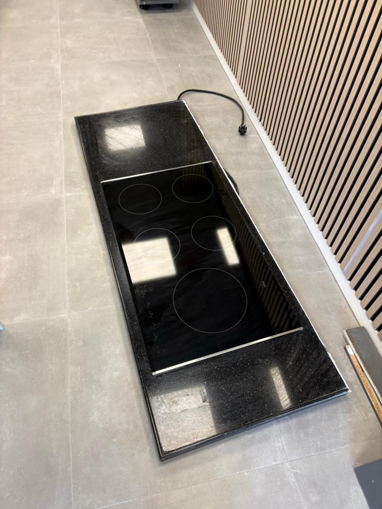 Pelgrim Inductiekookplaat met 5 zones en granieten blad, Witgoed en Apparatuur, Kookplaten, Gebruikt, Ophalen of Verzenden, Inbouw