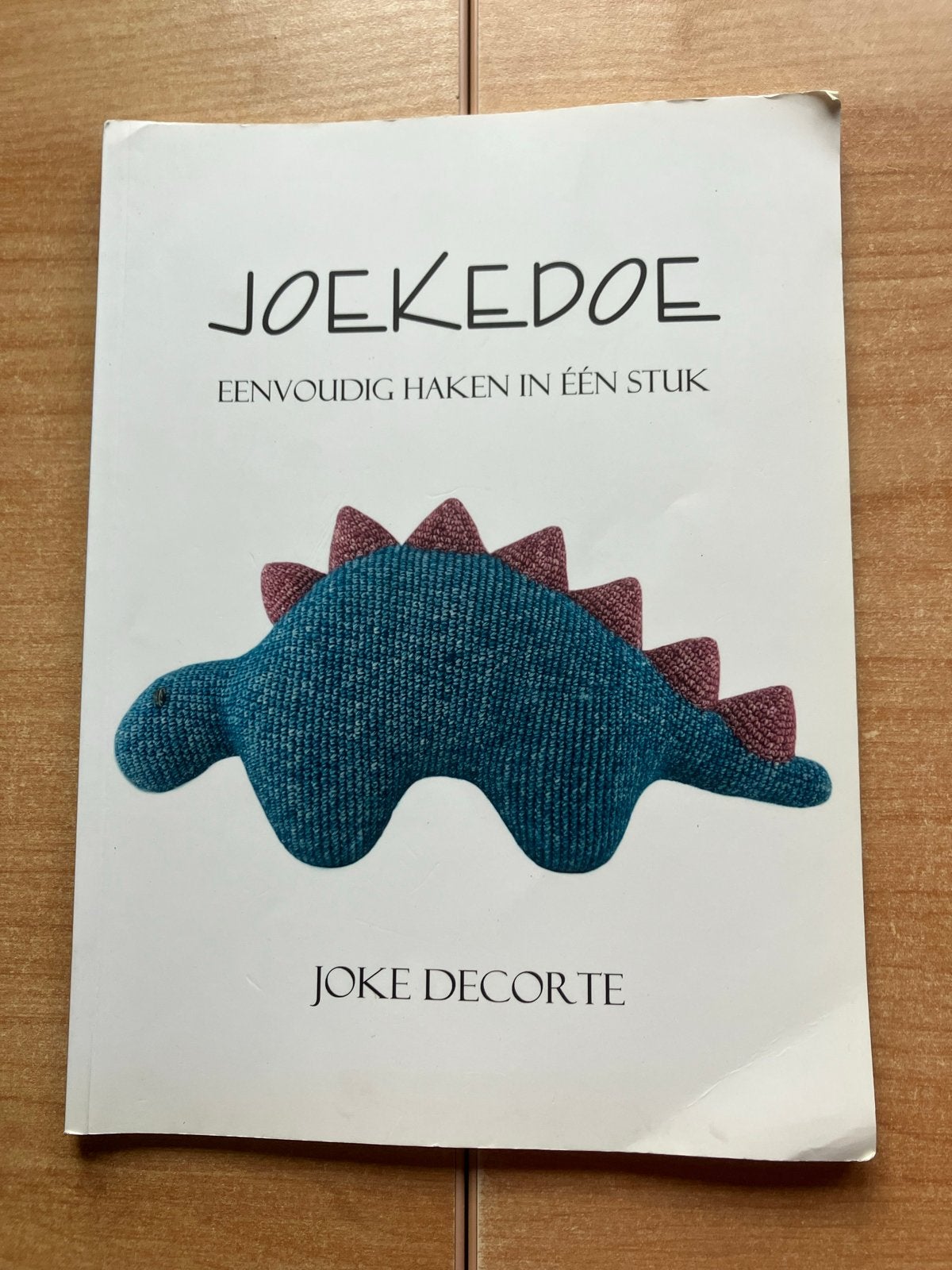 Haakboek Joekedoe: Eenvoudig haken in één stuk, Hobby en Vrije tijd, Ophalen of Verzenden, Zo goed als nieuw, Haken, Patroon of Boek