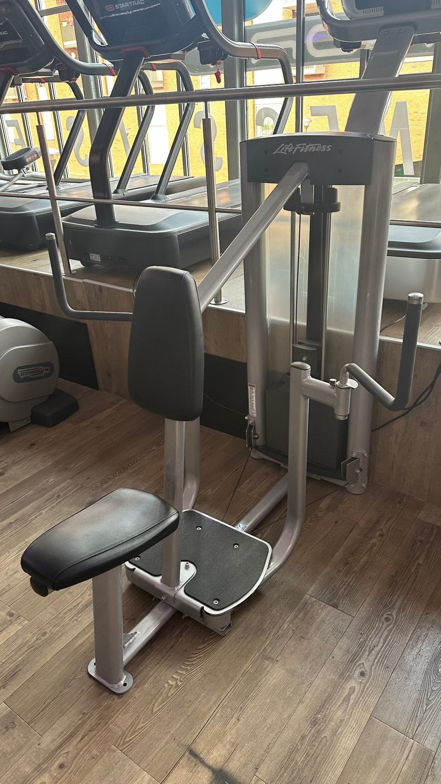 Life Fitness Pec Back machine, Ophalen, Info@defitnessmakelaar.nl, Life Fitness, Gebruikt