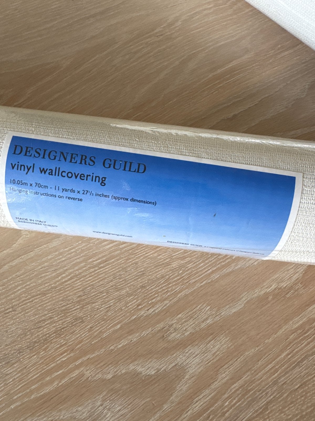 DESIGNERS GUILD Kyushu Vinyl Behang - 2 rollen, Huis en Inrichting, Overige merken, Beige, Structuur, Modern