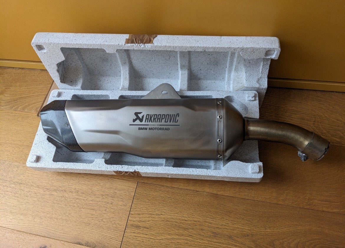 Akrapovic BMW F 900 GS/ F 800 GS uitlaat, Ophalen of Verzenden, Gebruikt