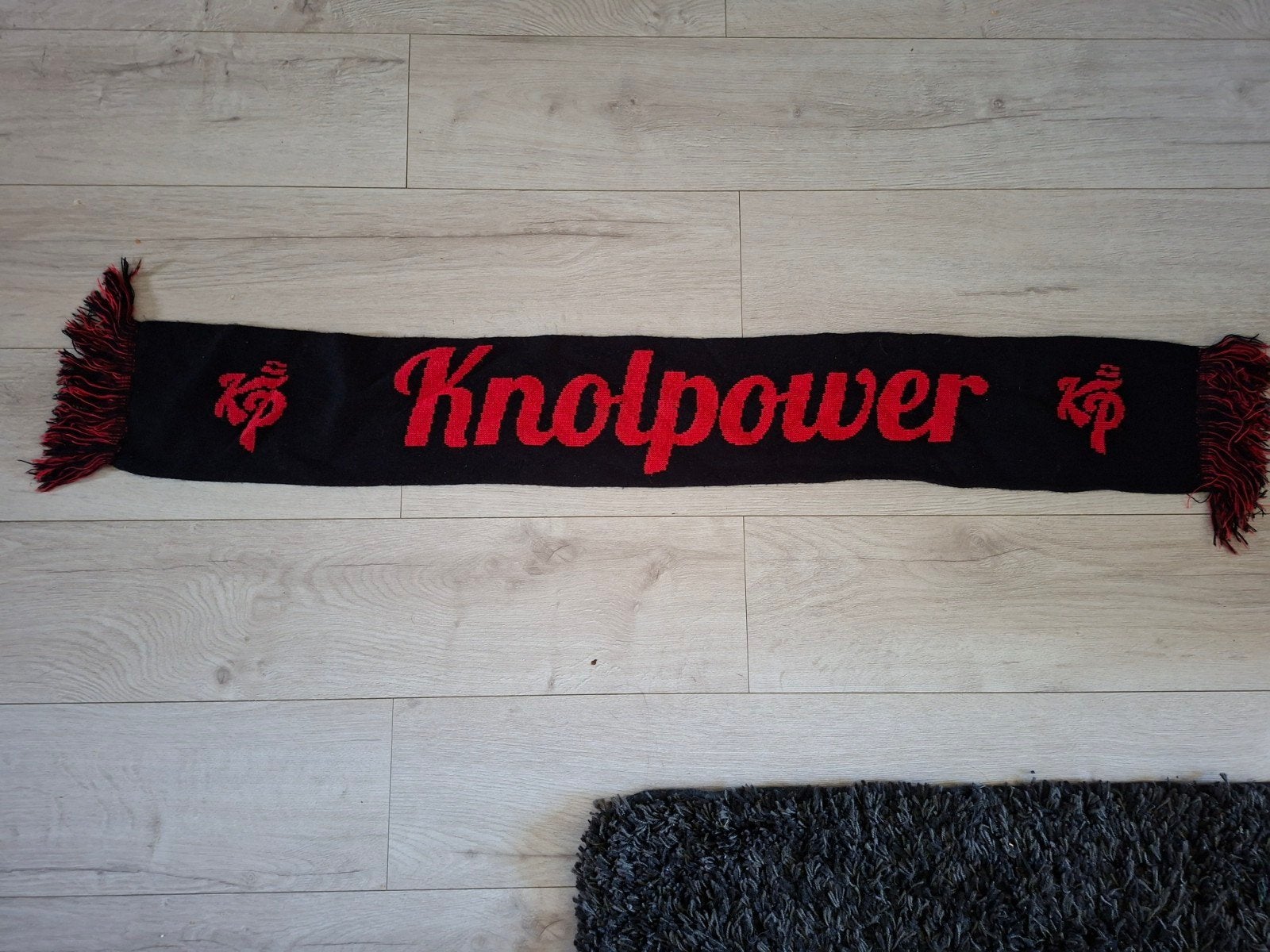 Knolpower sjaal, Ophalen, Sjaal