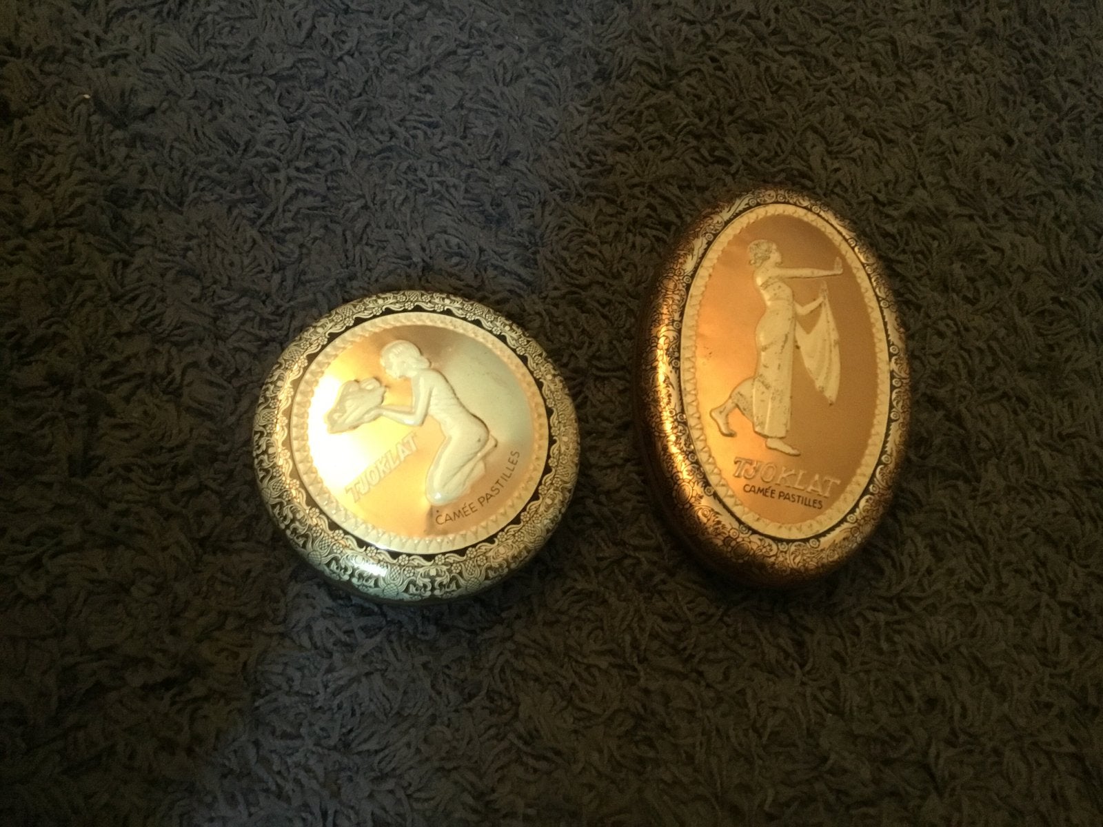 Vintage blikken doosjes 'Tjoklat Camée Pastilles', Verzamelen, Ophalen of Verzenden