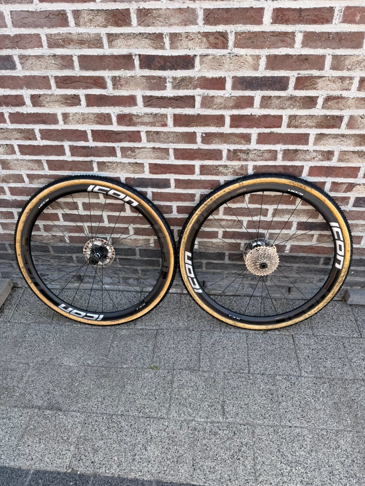 Icon T3.5 Disc - DT350 Tubular, Fietsen en Brommers, Fietsonderdelen, Ophalen, Zo goed als nieuw