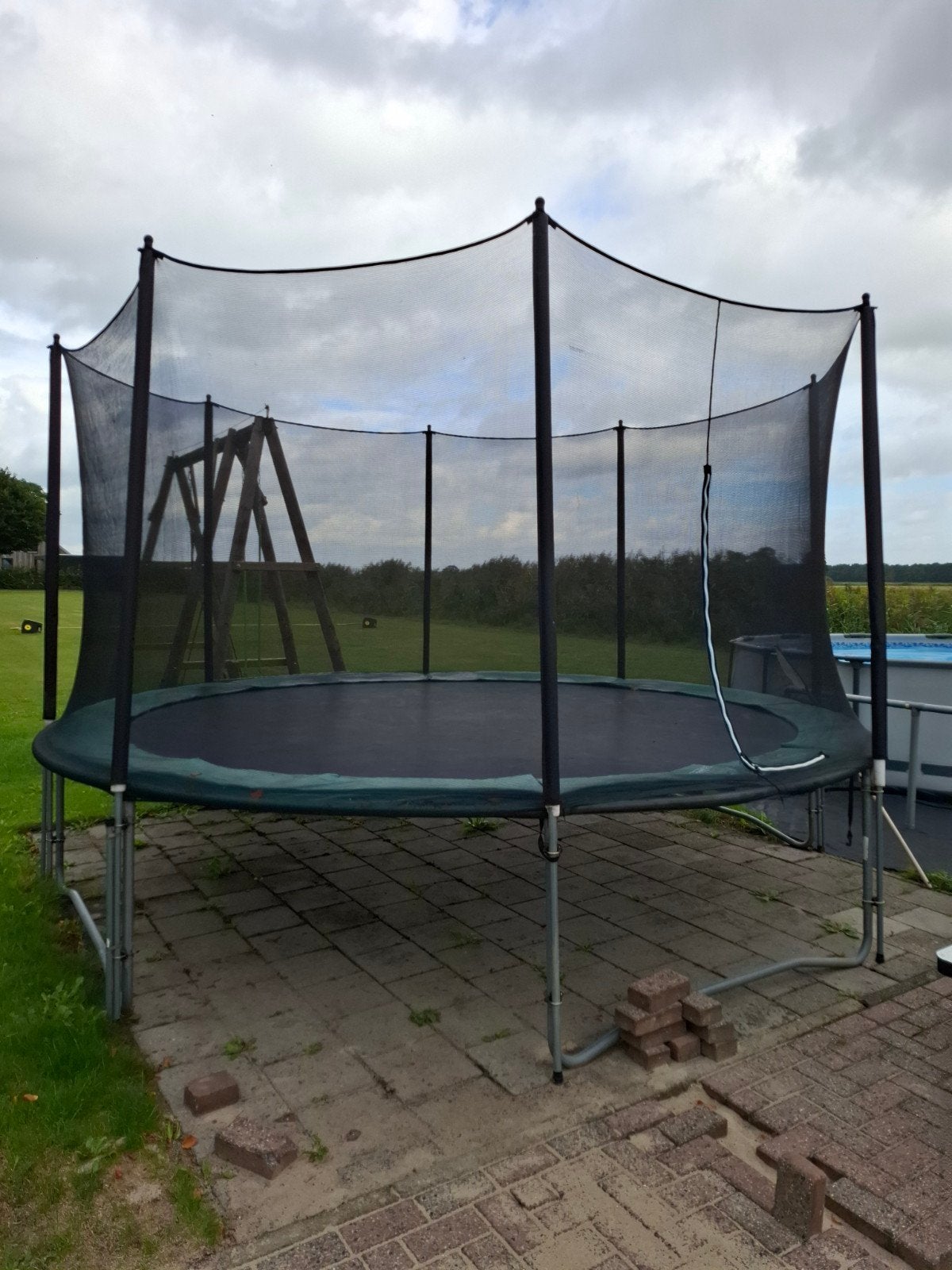 Trampoline met veiligheidsnet en ladder, Ophalen, Gebruikt