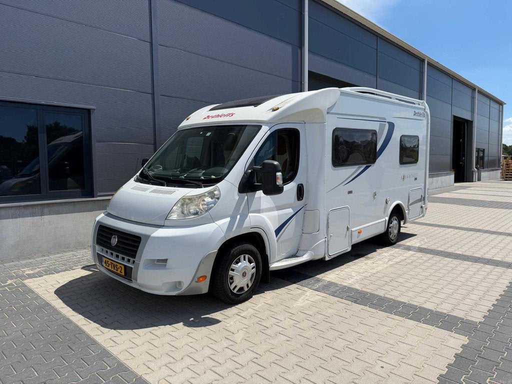 dethleffs - Advantage - T 5841 - Camper - 2010, Caravans en Kamperen, Campers, Bedrijf, Diesel, Dethleffs
