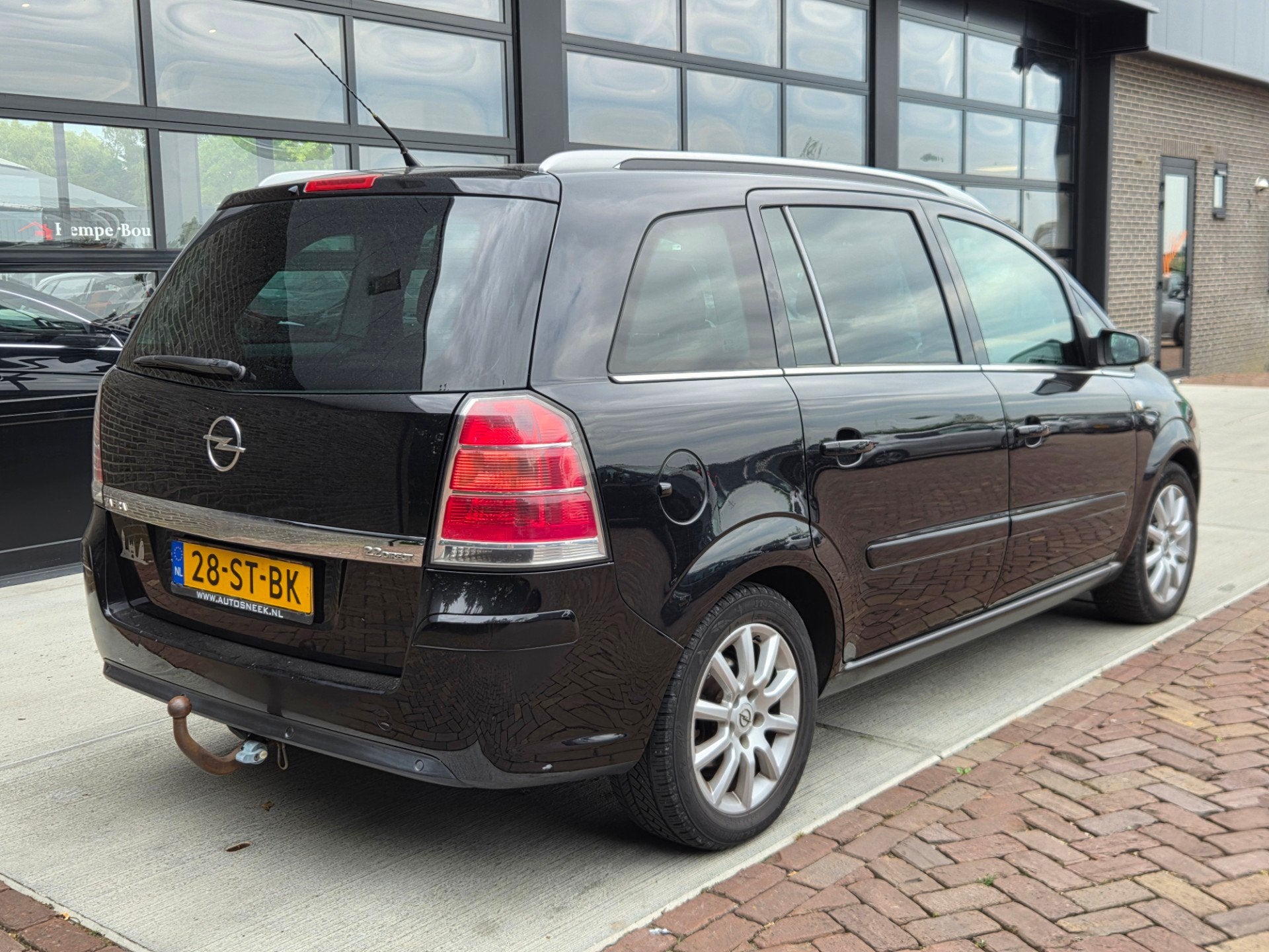 Opel Zafira 2.2 Cosmo | FUEL PUMP BROKEN, Auto's, Opel, Voorwielaandrijving, Gebruikt, 150 pk, 7 stoelen