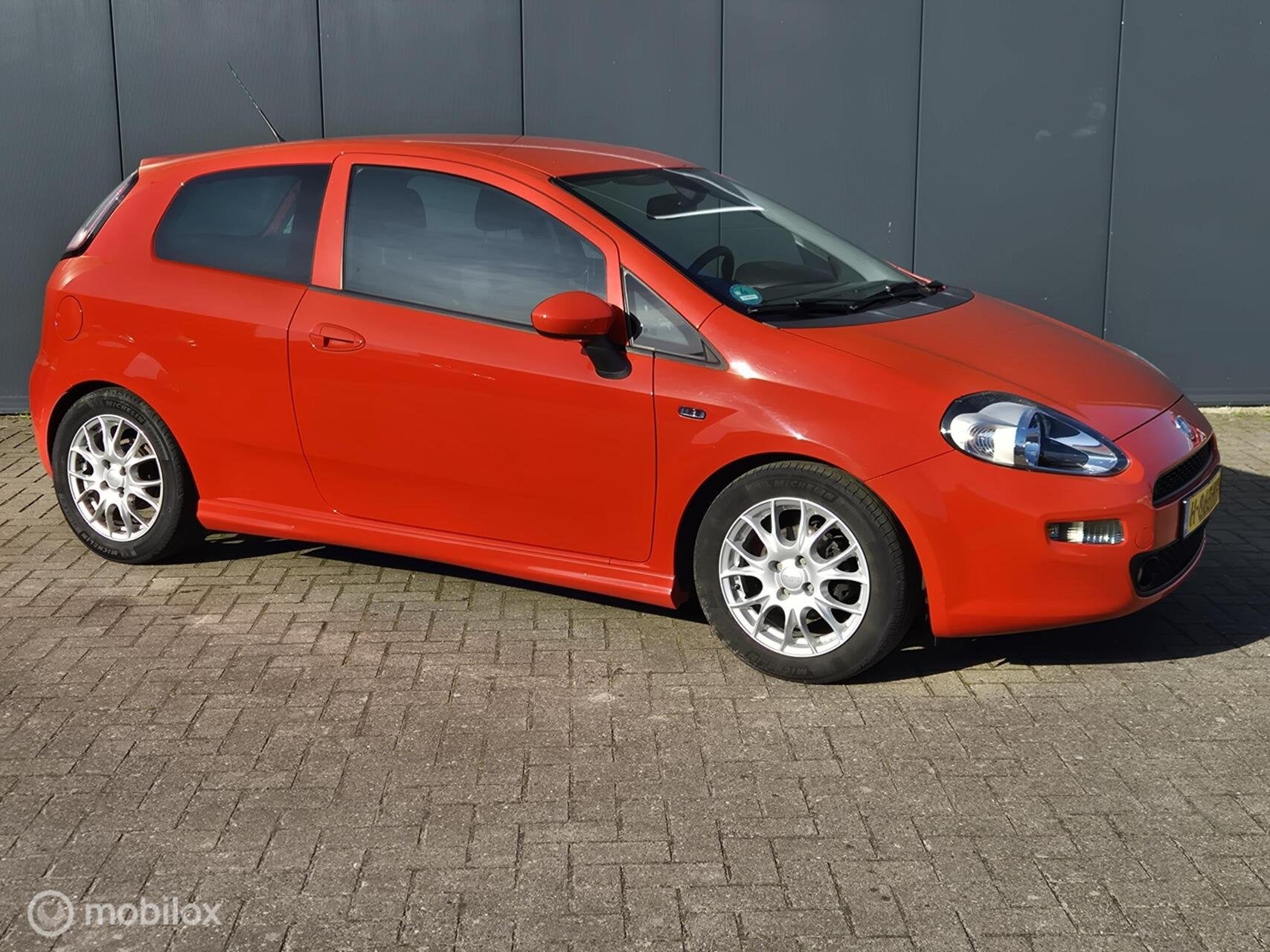 Fiat Punto Evo 1.2 Street|Verlaagd|APK 4-2027, Auto's, Fiat, Voorwielaandrijving, Bedrijf, Handgeschakeld, Start-stop-systeem