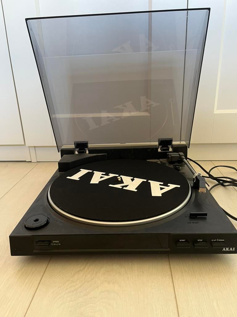 AKAI ATT01U, Ophalen, Gebruikt, USB-aansluiting, Platenspeler