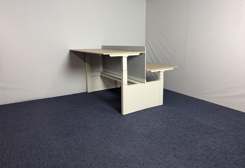 Bench zit/sta bureau Voortman (elektrisch) - 180 x 165 cm., Ophalen, Zit-sta bureau, Voortman, 180 cm