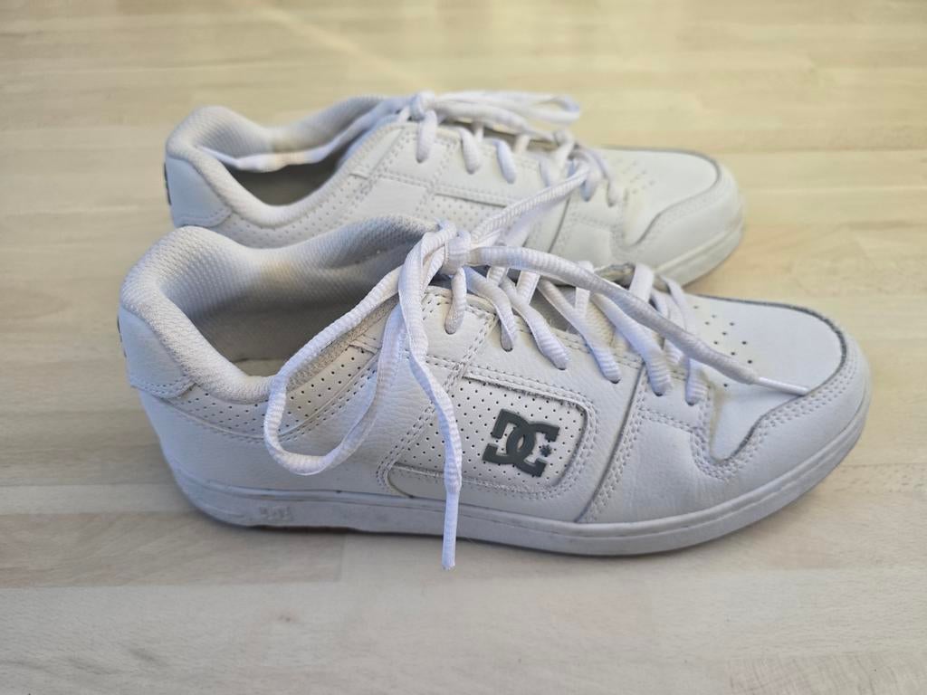 Witte DC gympen - Maat 39, Wit, Ophalen of Verzenden, DC, Sneakers of Gympen