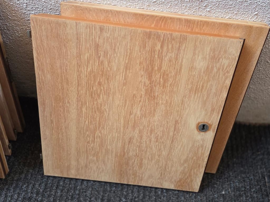 Lundia kastdeurtjes of frontjes 80cm, Ophalen of Verzenden, Gebruikt
