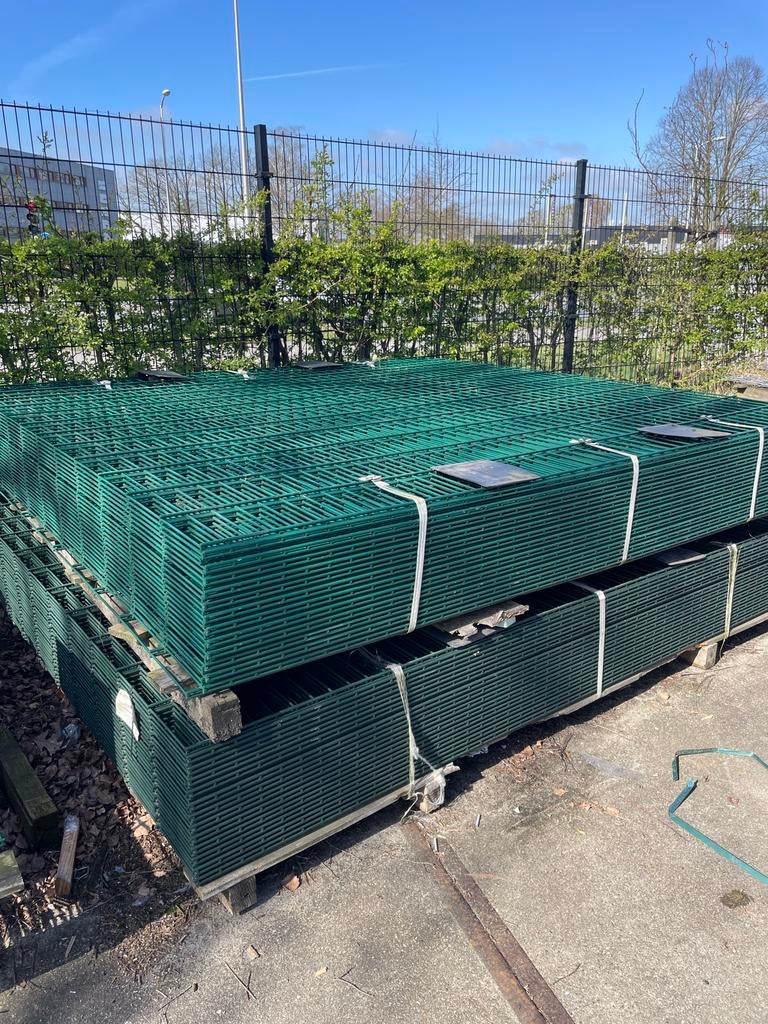 243cm x 62,5meter hekwerk groen (RAL 6005), Tuin en Terras, Tuinhekken en Hekwerk, Ophalen, Nieuw, IJzer, Dubbelstaafmat hekwerk
