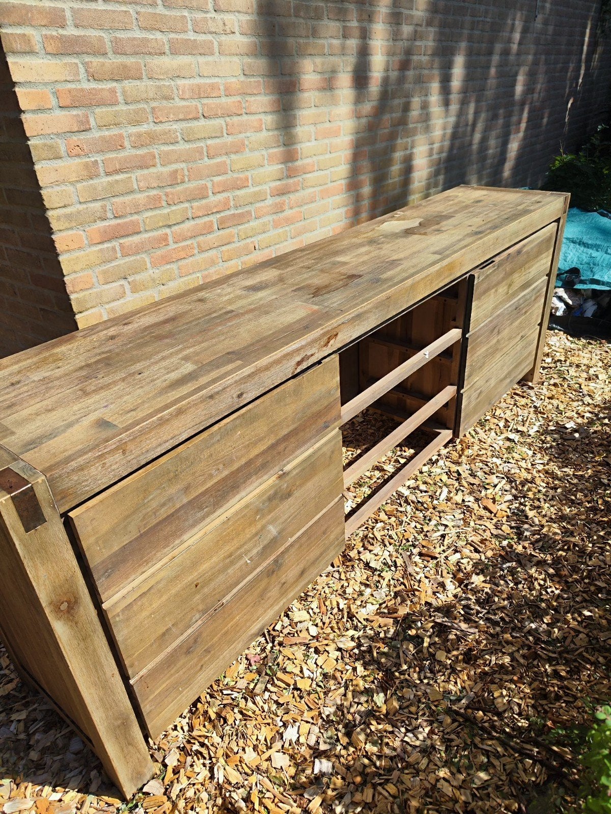 groot massief houten dressoir, Huis en Inrichting, Kasten | Dressoirs, Ophalen, Gebruikt, Met deur(en), 200 cm of meer