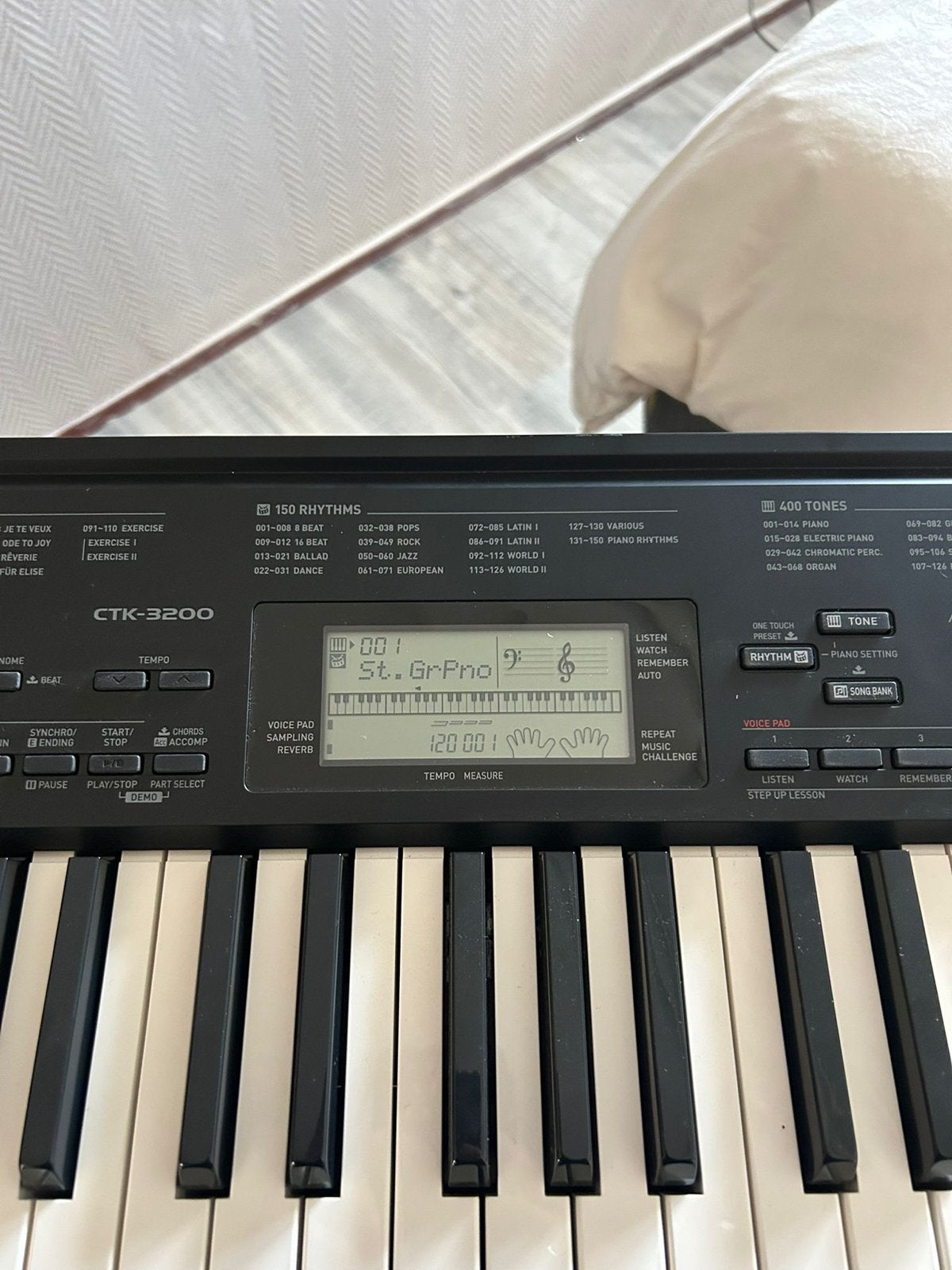 Casio CTK-3200 keyboard met standaard, Ophalen, Casio, 61 toetsen, Zo goed als nieuw
