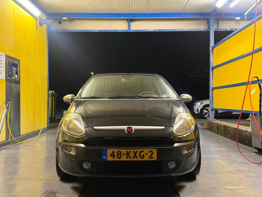 Fiat Punto evo 1.4 5DR NIEUWE APK, Auto's, Voorwielaandrijving, 40 €/maand, 4 cilinders, 400 kg