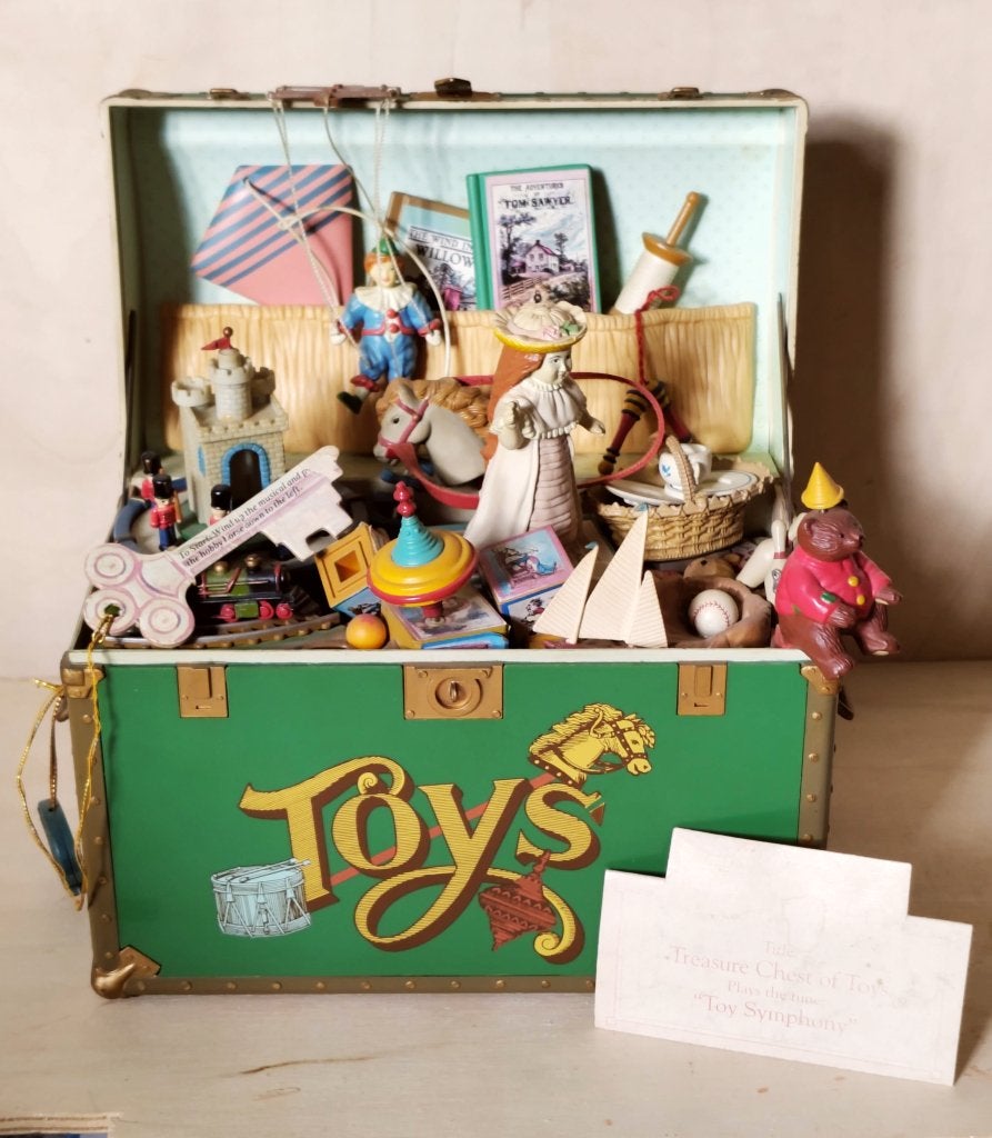 Enesco Treasure Chest of Toys muziekdoos vintage, Ophalen of Verzenden